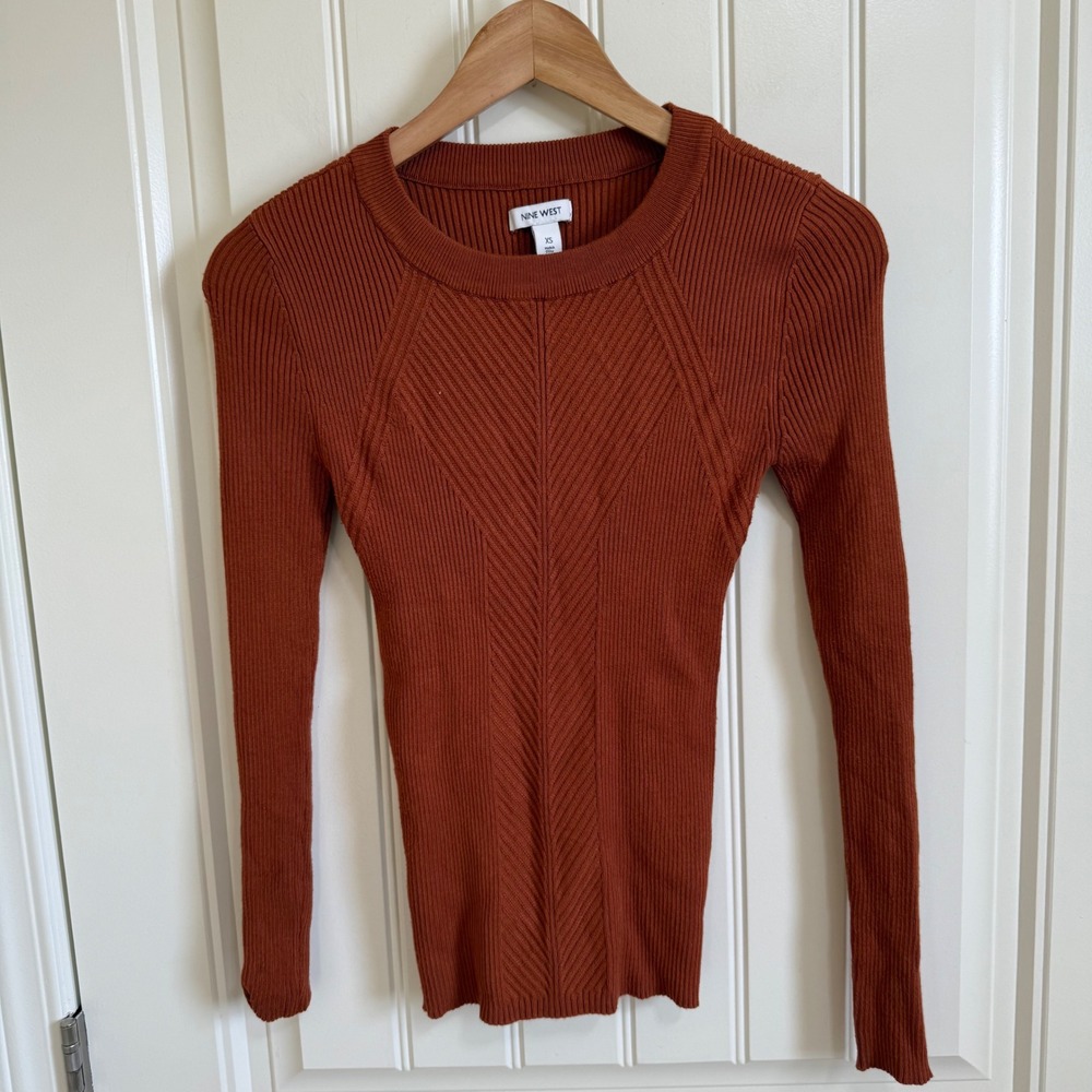 Nine West Rust Ribbed Knit Long Sleeve Top Chevron Detail XS - Picture 2 of 5